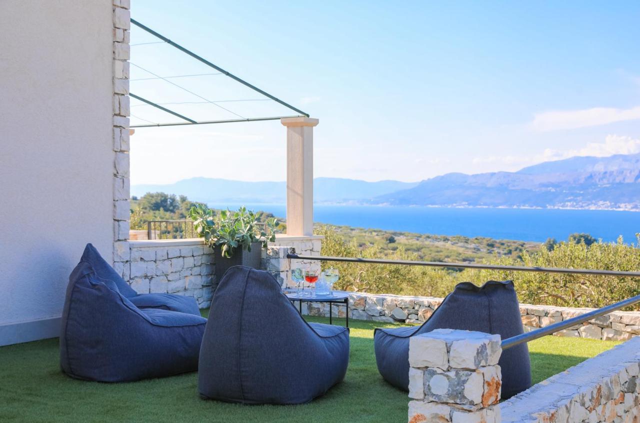 Marina Holiday Home Postira Bagian luar foto