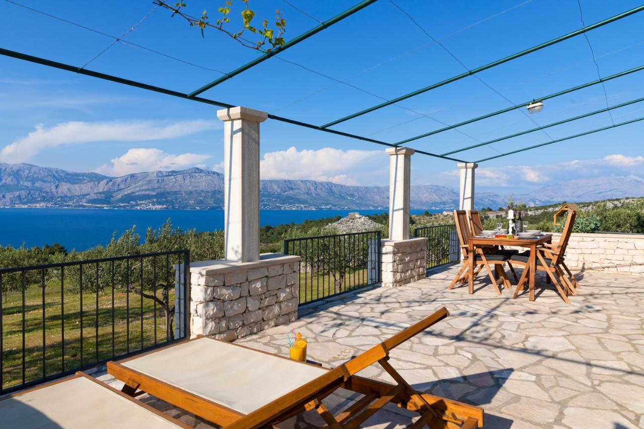 Marina Holiday Home Postira Bagian luar foto