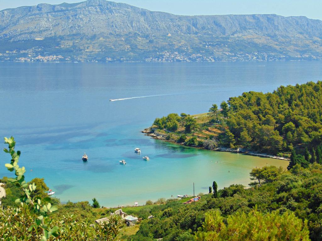Marina Holiday Home Postira Bagian luar foto